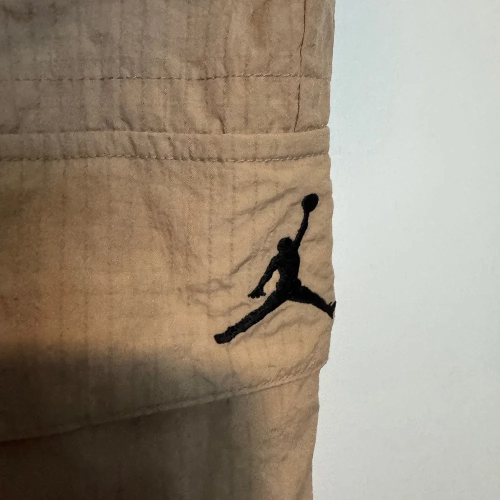 Jordan Flight Club Woven Track Cargo Jogger Pants Mens Medium Beige Tab HV8606